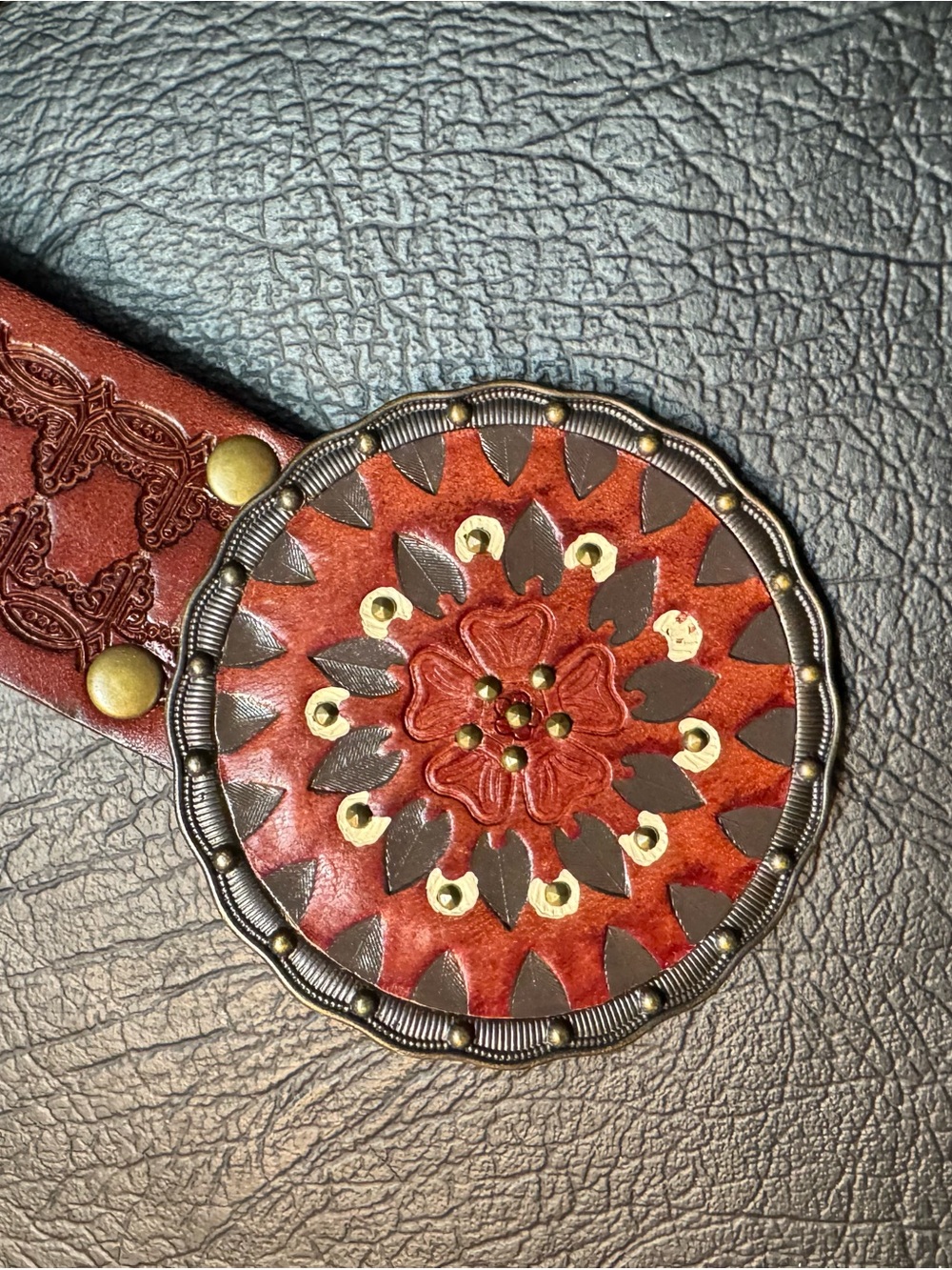 Fossil Genuine Leather Tooled Concho Belt Brown Western Boho Floral Medallion - Picture 5 of 8